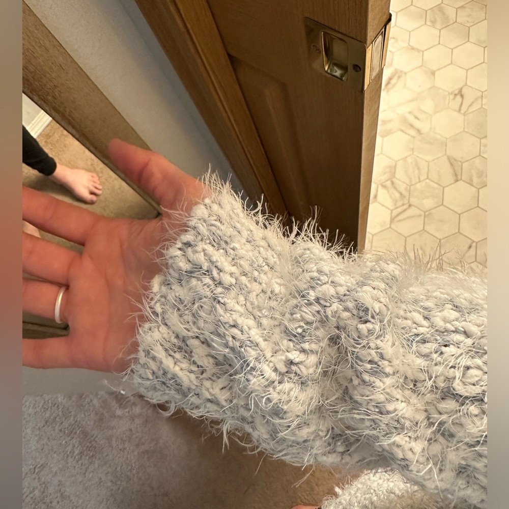 Sweater - Picture 2 of 2